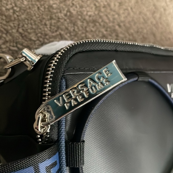 NWOT Versace Parfums Bag - Picture 8 of 8